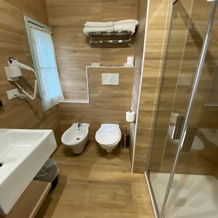 Montepizzo ホテル 3*