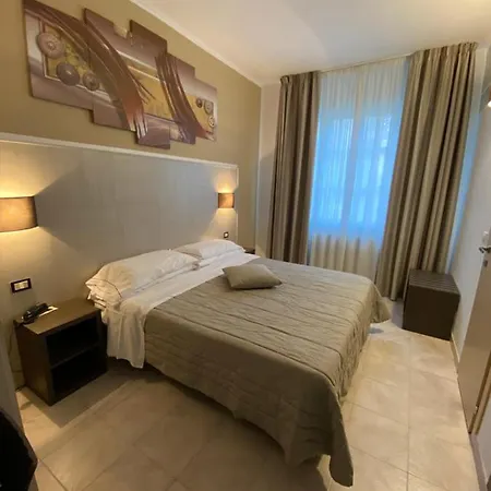 Montepizzo ホテル 3*