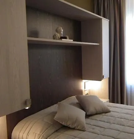 ホテル Montepizzo 3*