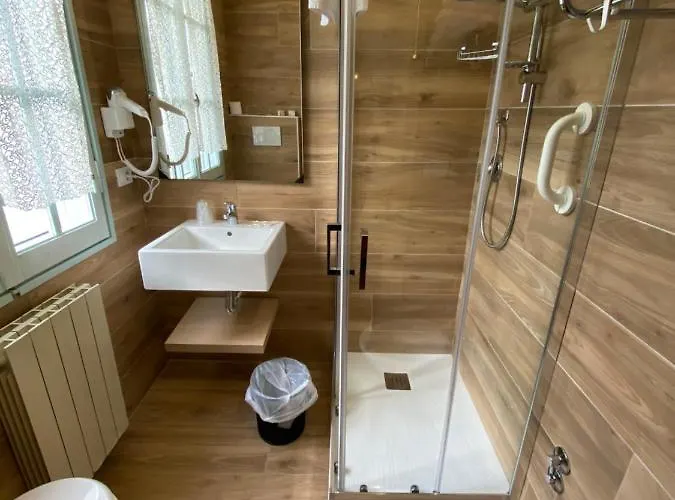 Montepizzo Hotel Lizzano In Belvedere