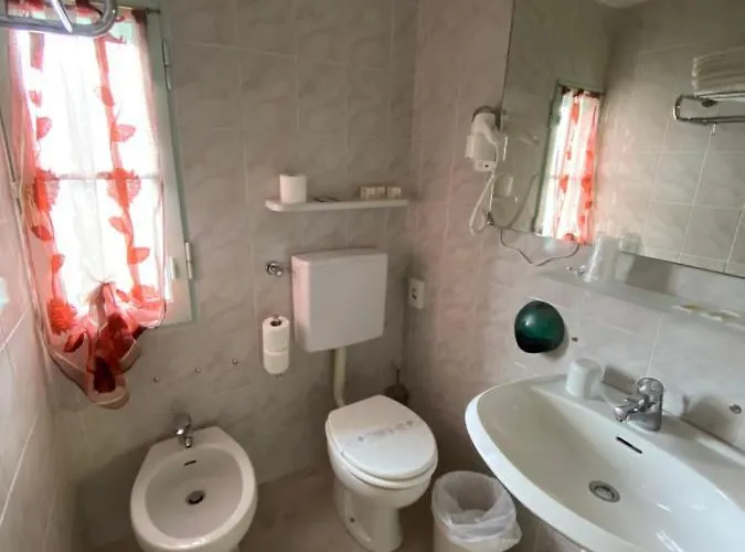 Montepizzo Hotel Lizzano In Belvedere